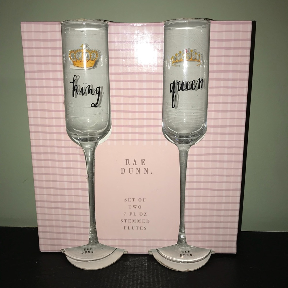 King, Queen stemmed flutes